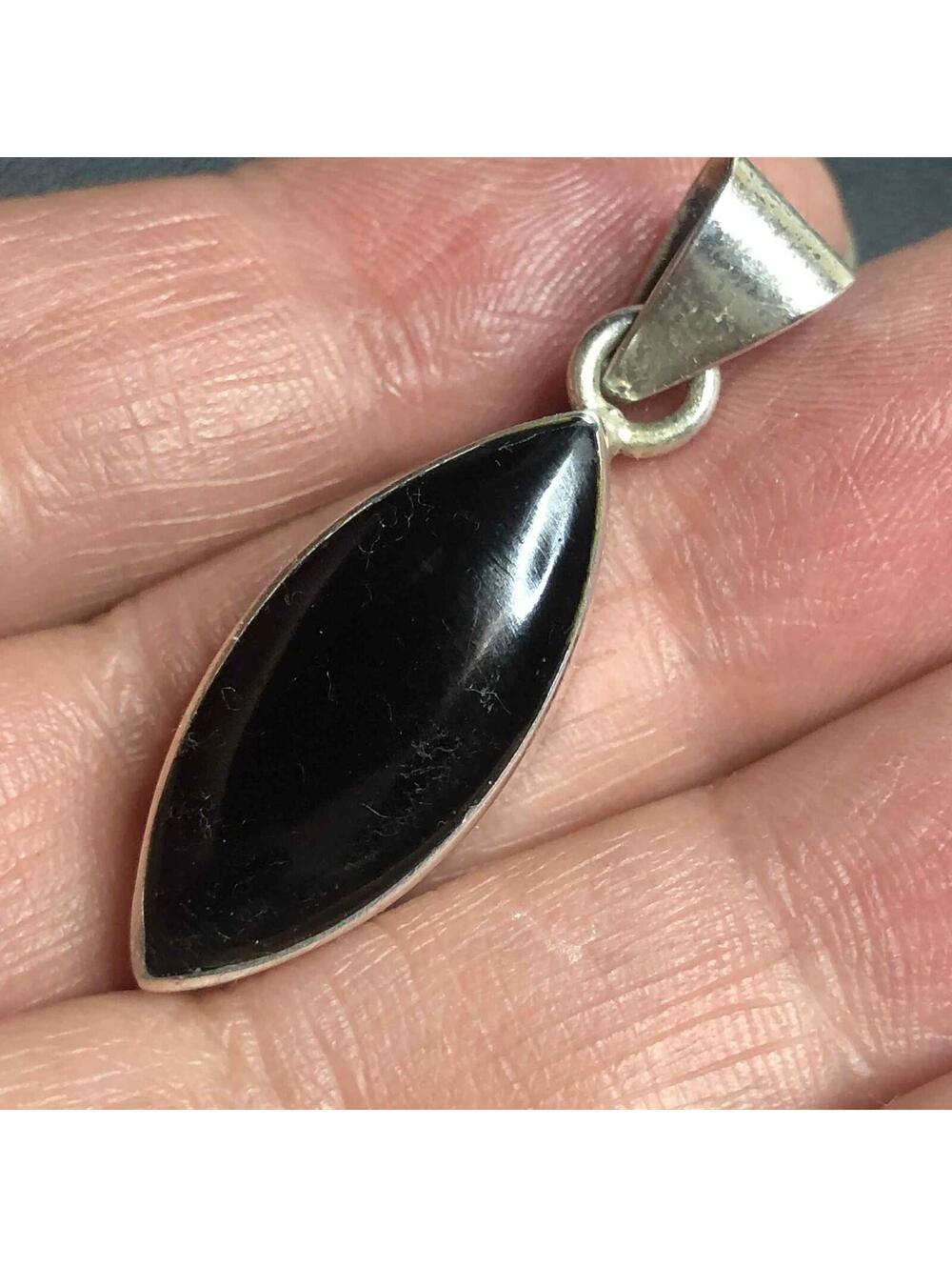 6907 Sterling signed ATI 925 Onyx Elegant minimal modernist pendant 5.78grams